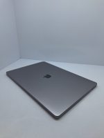Apple MacBook Pro A1990