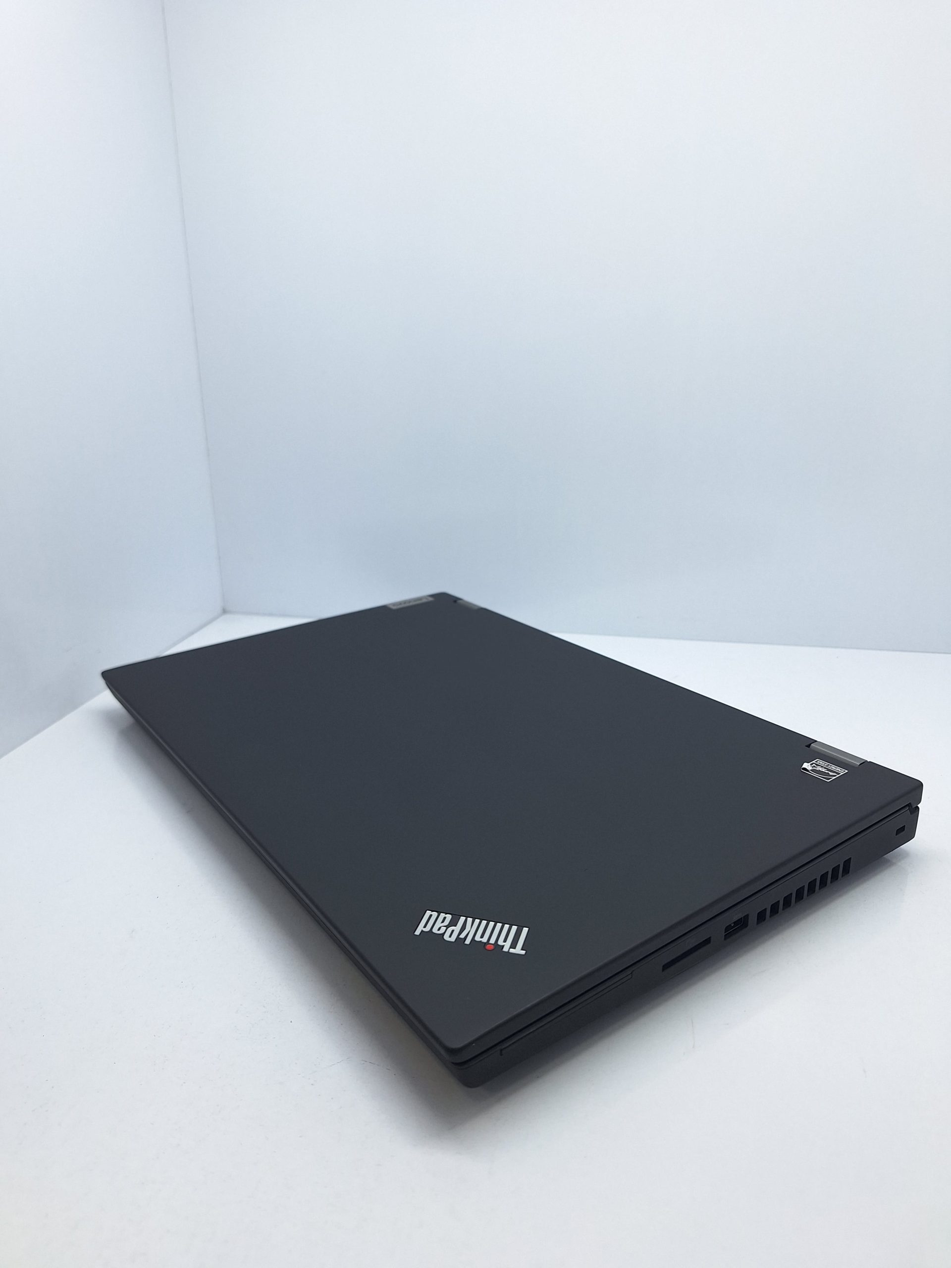 Lenovo ThinkPad P15 Gen 2 i7-11850H/16GB/512GB/4GB - SEPID RAYAN